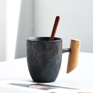 Kubek Ceramiczny Z Ręcznie Wykonaną Rączką - Styl Retro - Klasa i Elegancja