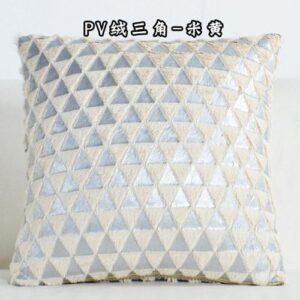 Poszewka na poduszkę z motywem geometrycznym