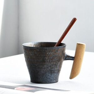 Kubek Ceramiczny Z Ręcznie Wykonaną Rączką - Styl Retro - Klasa i Elegancja
