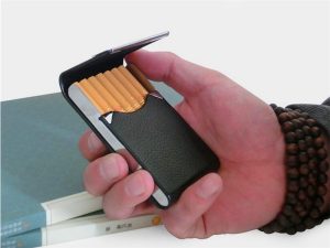 Etui na Papierosy - Skóra - Zamykane  Na Magnes