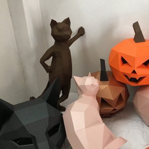 Ręcznie Wykonany 3D Stojący Kot Z Papieru - Piękna Rzeźba I Dekoracja