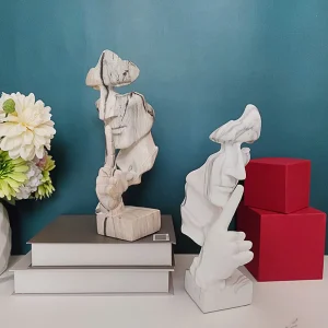 Złota Cisza Nordic - Elegancka Statua Żywicy