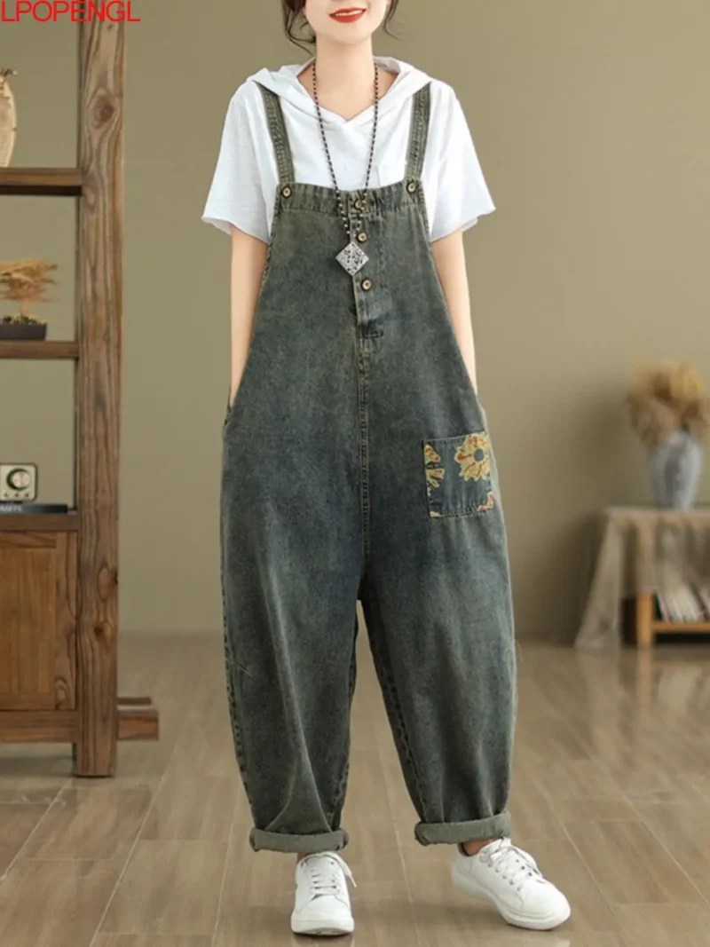 Modne ogrodniczki jeansowe z nadrukiem Vintage – patchworkowy Streetwear