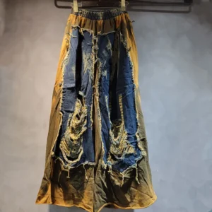 Damskie Jeansy z Naszywkami i Dziurami – Szerokie Nogawki, Modny Look