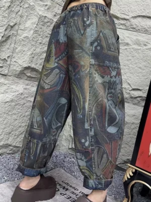 Stylowe Jeansy Damskie Vintage z Wzorem – Klasyczne Szerokie