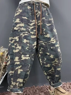 Damskie Spodnie Jeansowe Camouflage – Vintage, Luźne