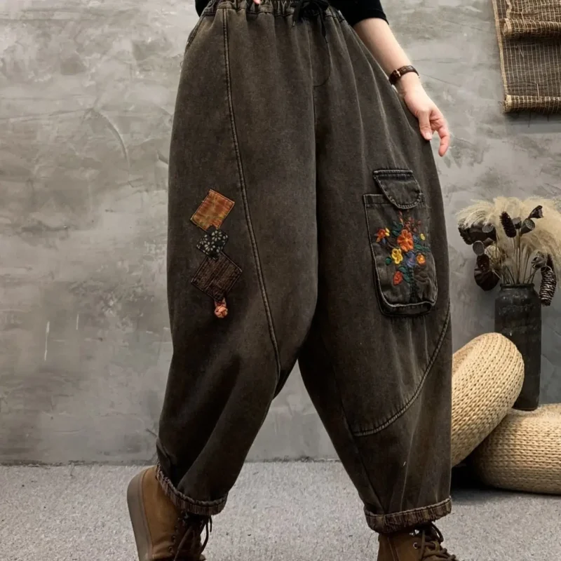 Vintage Haftowane Jeansy Harlan Dad – Luźny Krój