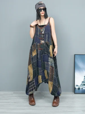 Vintage Patchwork – damski zestaw: kamizelka i ogrodniczki z dekoltem V | Stylowy komplet casual