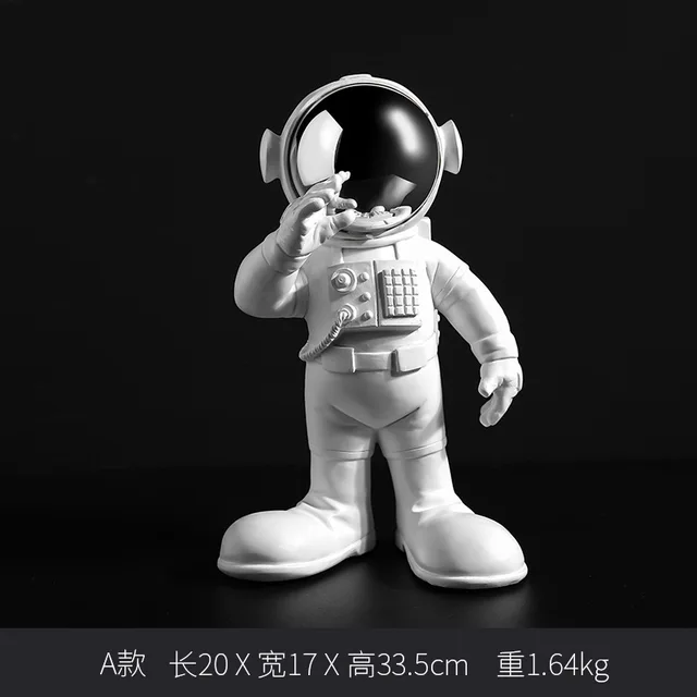 Figurka stojącego astronauty z lustrzanym wizjerem, dekoracja - ujęcie produktu