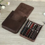 Etui na długopisy z otwieraną pokrywą i osobnymi miejscami - ujęcie produktu