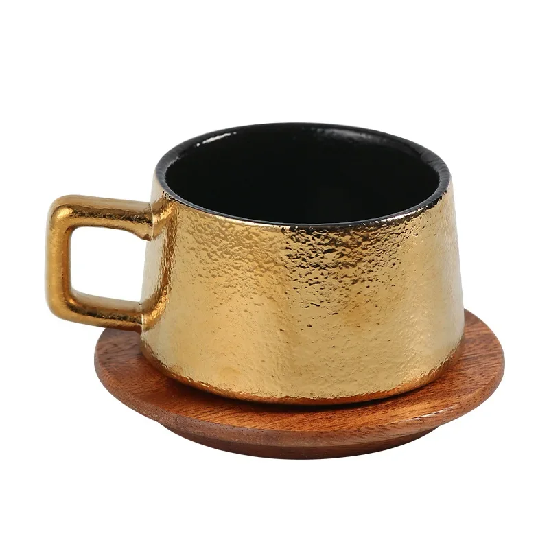 Kubek do kawy i herbaty ceramiczny, ze spodkiem, z pokrywką, 230ml