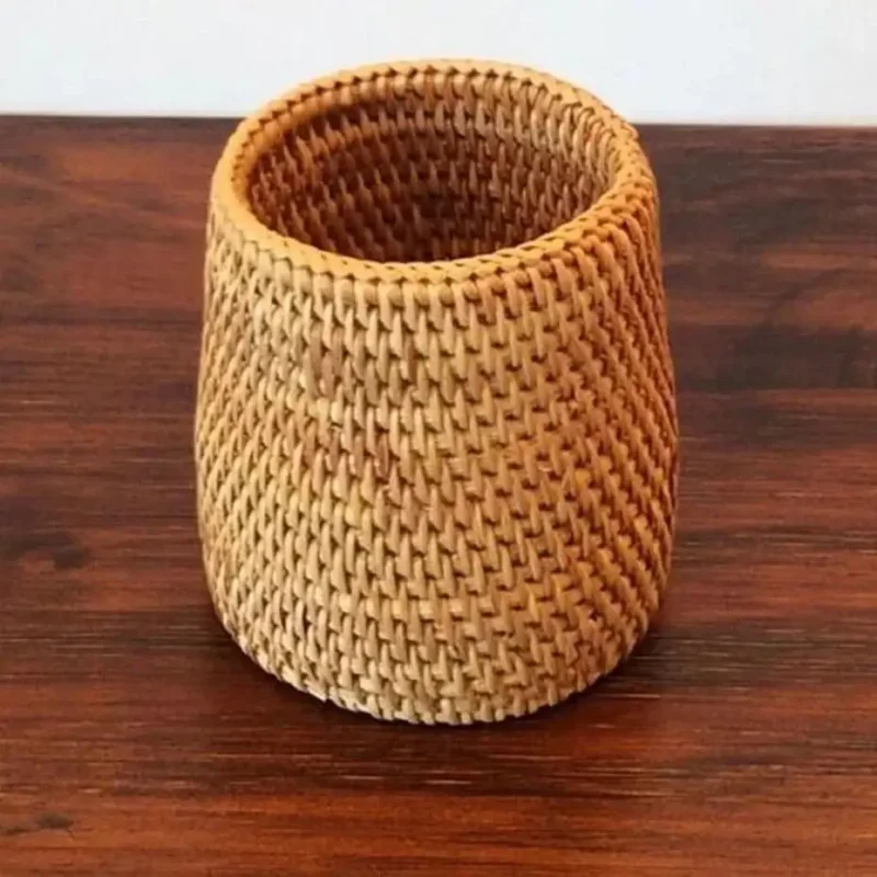 Rattanowy organizer na długopisy i herbatę
