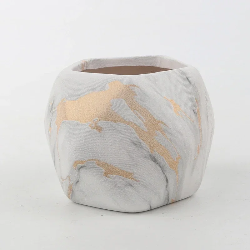Ceramiczny dozownik do podlewania sukulentów