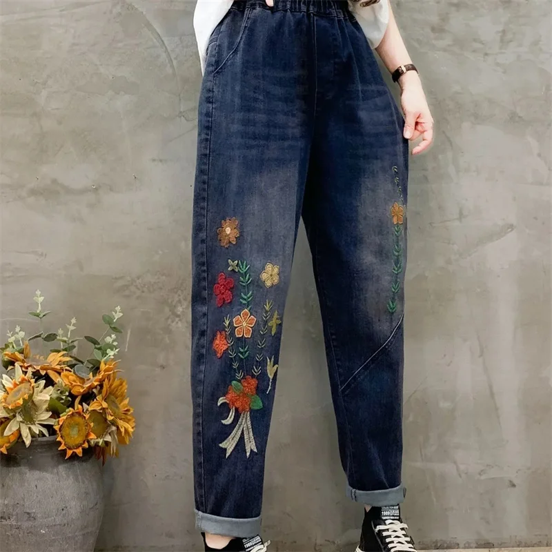 Jeansy damskie baggy z wysokim stanem, z haftem, w stylu retro
