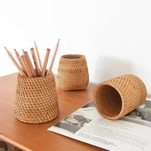 Rattanowy organizer na długopisy i herbatę