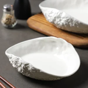 Talerz w kształcie muszli ceramiczny, pozłacany