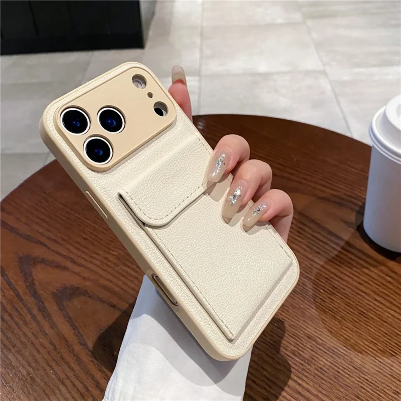 Etui do iPhone z wsuwaną kieszenią na karty - ujęcie produktu