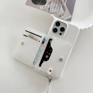 Etui do iPhone z krótkim paskiem i wypukłym wzorem - ujęcie produktu