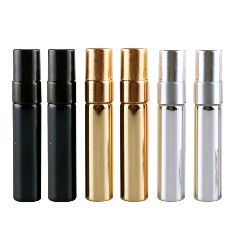 Podróżny atomizer do perfum w podłużnej obudowie - ujęcie produktu