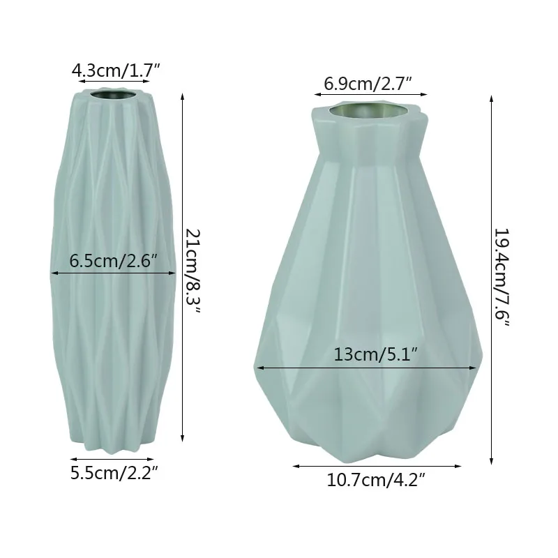 Wazon dekoracyjny z geometrycznymi ścianami i wąską szyjką - ujęcie produktu