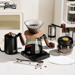 Stojak do kawy przelewowej z uchwytem na dripper - ujęcie produktu