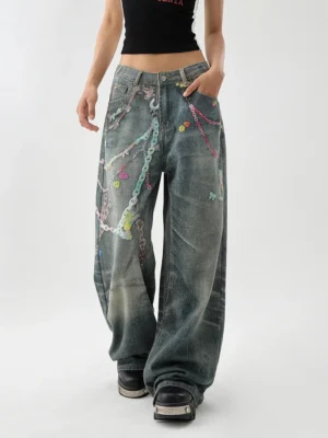 Jeansy damskie baggy z abstrakcyjnym jasnym nadrukiem - ujęcie produktu