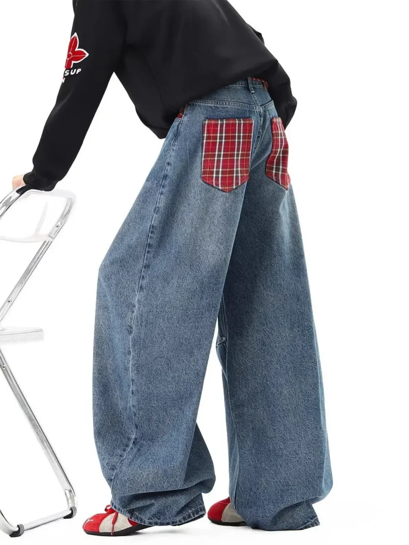 Czerwone jeansy damskie baggy z wysokim stanem, z kieszeniami, w kratę