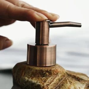 Dozownik do mydła ceramiczny, w stylu stone, z pompką