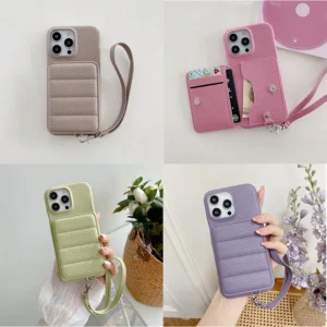 Etui do iPhone z krótkim paskiem i wypukłym wzorem - ujęcie produktu