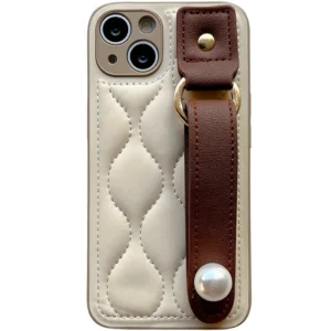 Etui do iPhone z falistym wzorem i krótkim uchwytem - ujęcie produktu
