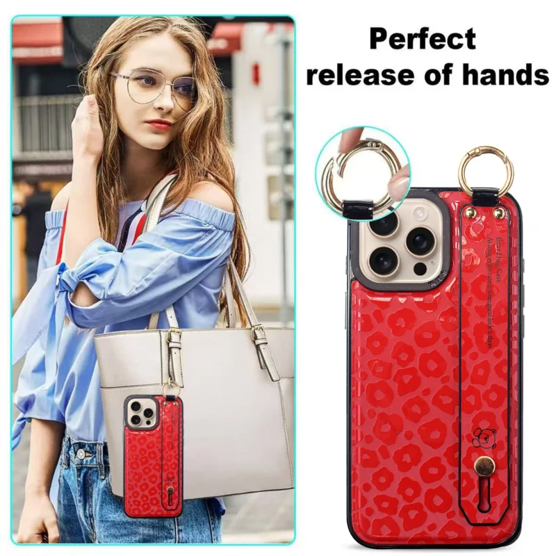 Etui do iPhone z szerokim paskiem na dłoń i kółkiem - ujęcie produktu