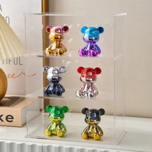 Figurka misia z żywicy o połyskującej powierzchni, dekoracja - ujęcie produktu