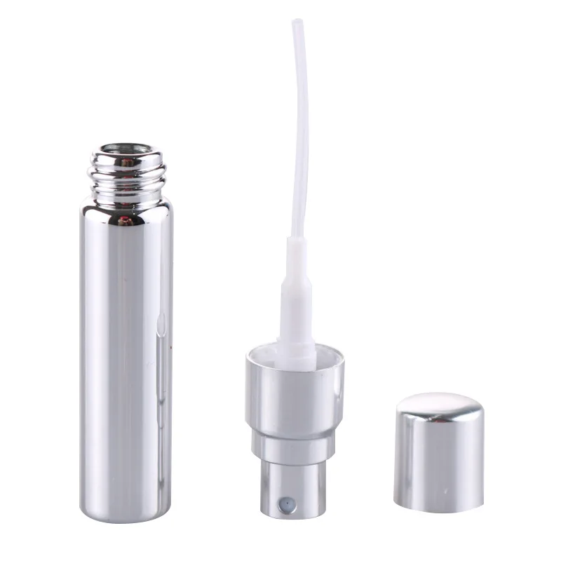 Podróżny atomizer do perfum w podłużnej obudowie - ujęcie produktu