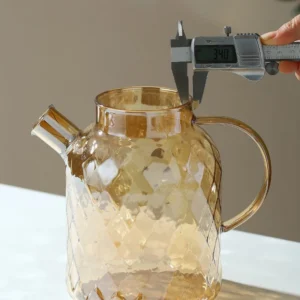 Szklany czajnik do herbaty z bambusową pokrywką, z filtrem, 1,8 l
