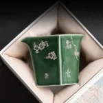 Filiżanka do kawy i herbaty porcelanowa, z kwiatowym wzorem