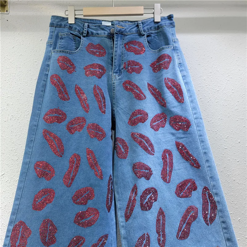 Jeansy damskie z elastycznego denimu