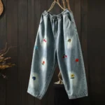 Jeansy damskie baggy z elastycznego denimu, z haftem, z kwiatowym wzorem
