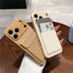 Etui do iPhone z wsuwaną kieszenią na karty - ujęcie produktu