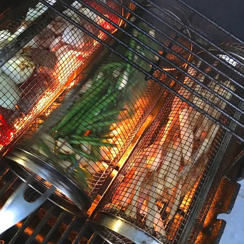 Okrągły kosz do grillowania z siatkowym korpusem - ujęcie produktu