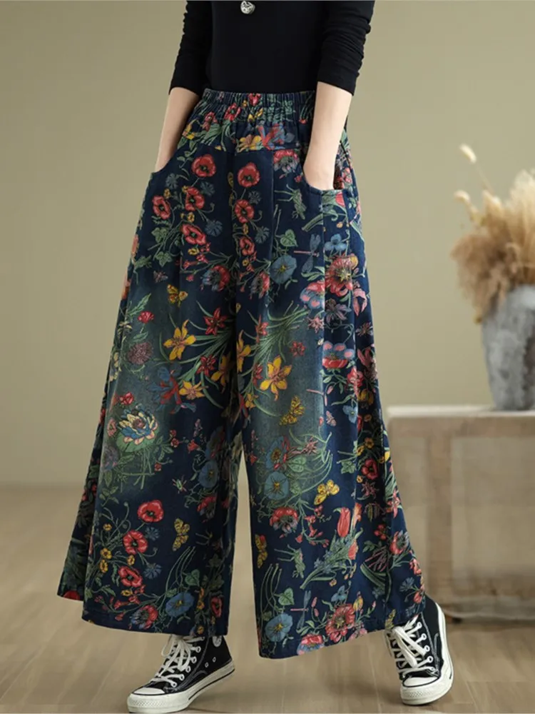 Jeansy damskie baggy z elastycznego denimu, z kwiatowym wzorem