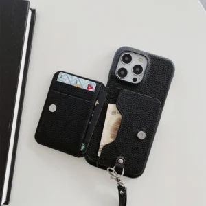 Etui do iPhone z krótkim paskiem i wypukłym wzorem - ujęcie produktu