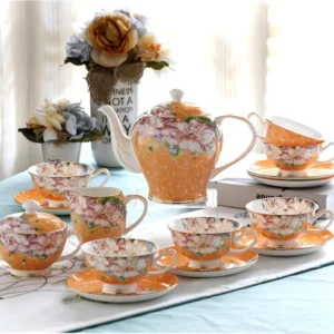 Zestaw do parzenia herbaty porcelanowy, z czajnikiem, z filiżankami