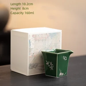 Filiżanka do kawy i herbaty porcelanowa, z kwiatowym wzorem