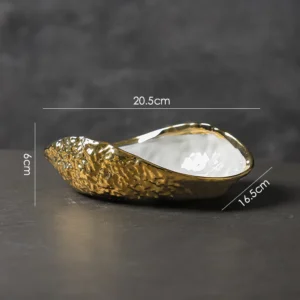Talerz w kształcie muszli ceramiczny, pozłacany