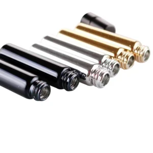 Podróżny atomizer do perfum w podłużnej obudowie - ujęcie produktu