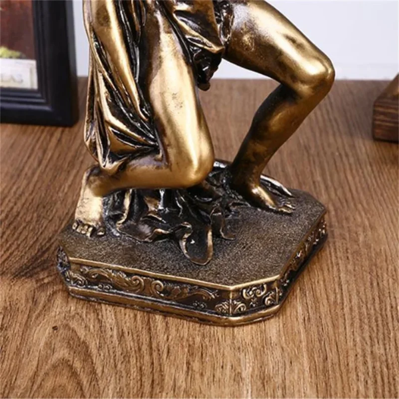 Figurka Atlas z żywicy w stylu greckim