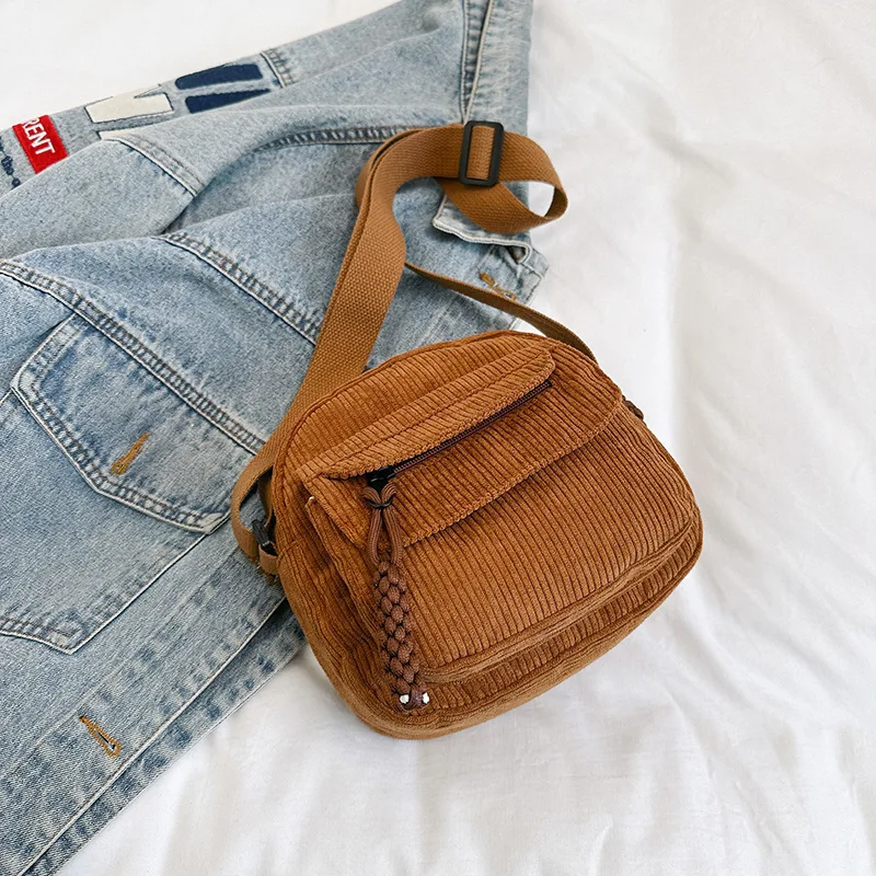 Torba crossbody na ramię ze sztruksu
