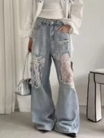 Jeansy damskie baggy z wysokim stanem, z przetarciami, z koronką