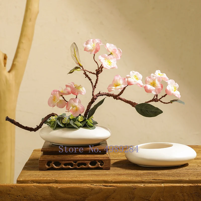 Ceramiczny wazon dekoracyjny