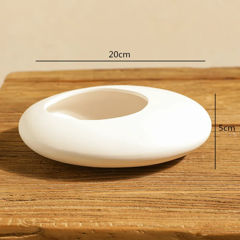 Ceramiczny wazon dekoracyjny